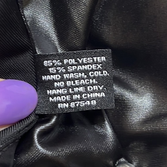 Last chance…Lust Juno Top w/Velcro Choker Neck Faux Leather S M Small Medium - Picture 6 of 6